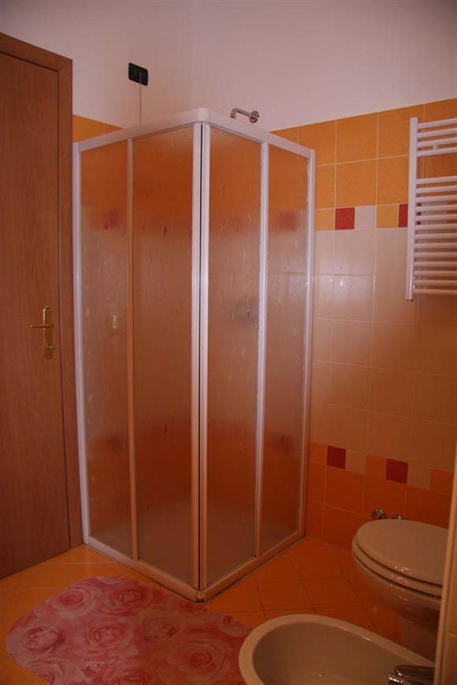 Bed And Breakfast Centrostorico Sarnico Luaran gambar